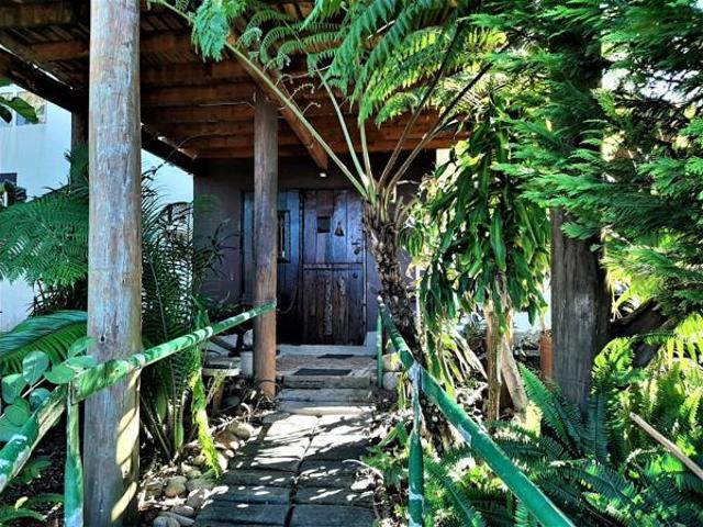 3 Bedroom House in Palm Beach