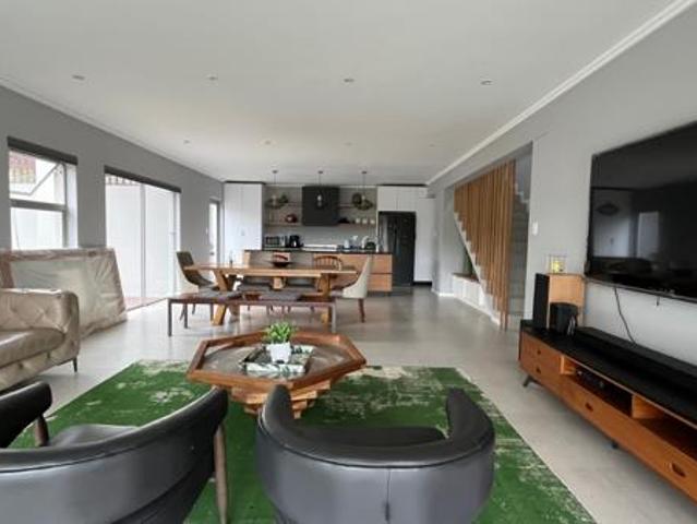 3 Bedroom House in Palm Lakes Estate