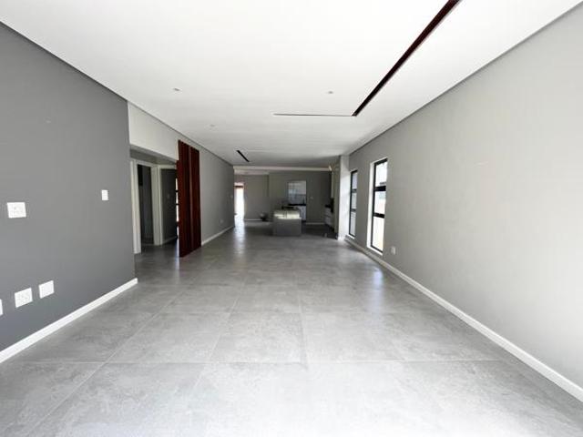 3 Bedroom House in Palm Lakes Estate