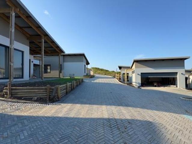 3 Bedroom House in Palm Lakes Estate