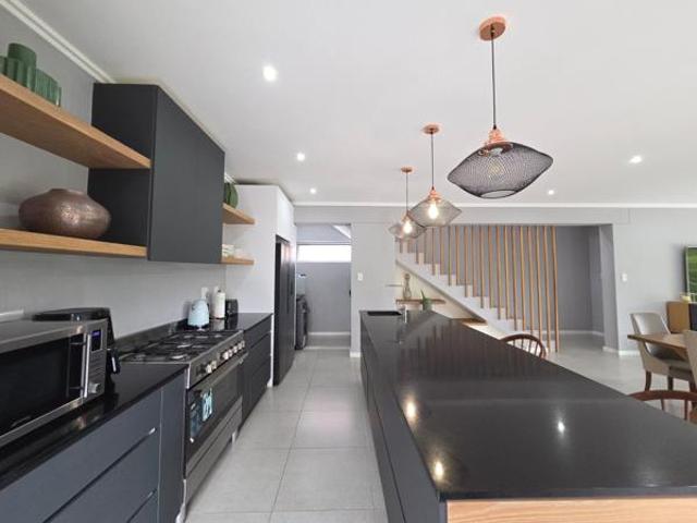 3 Bedroom House in Palm Lakes Estate