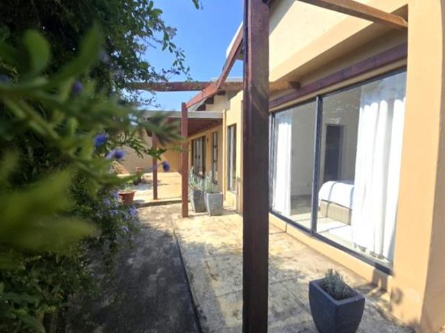 3 Bedroom House in Palm Lakes Estate