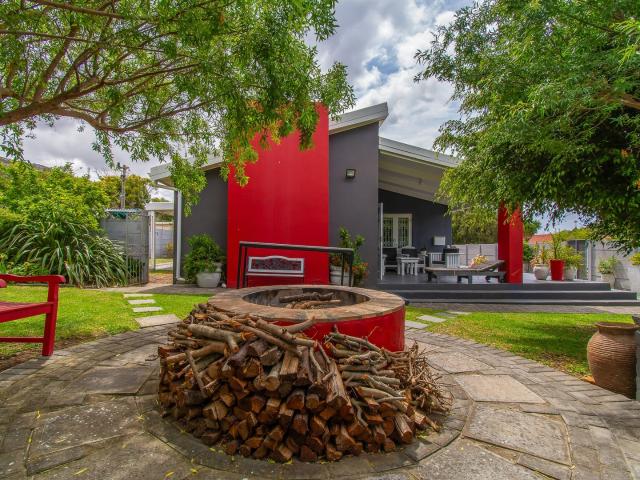 3 Bedroom House in Palmiet