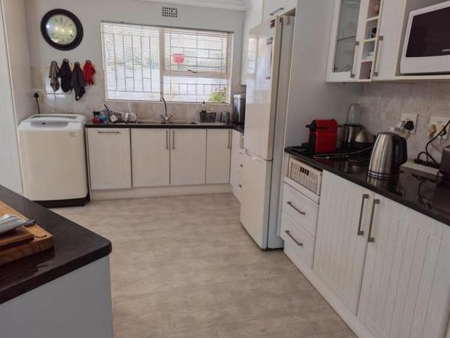 3 Bedroom House in Palmiet