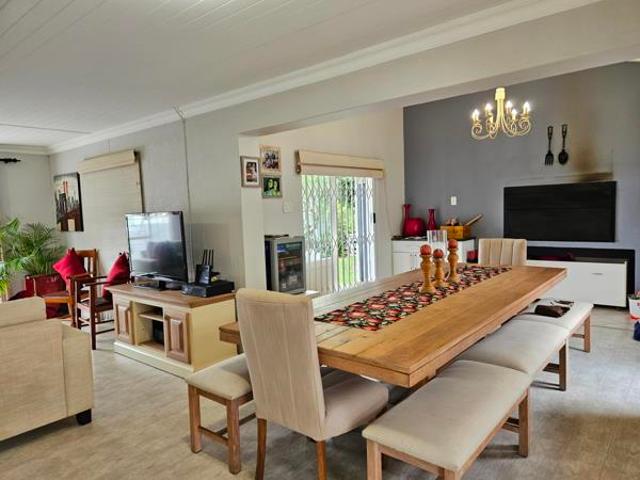 3 Bedroom House in Palmiet