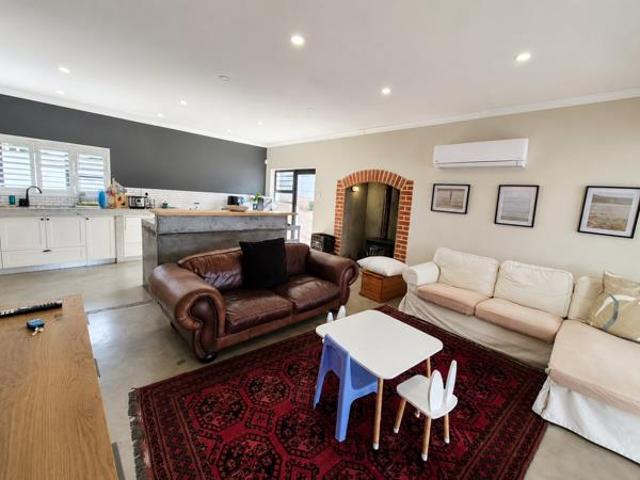 3 Bedroom House in Panorama