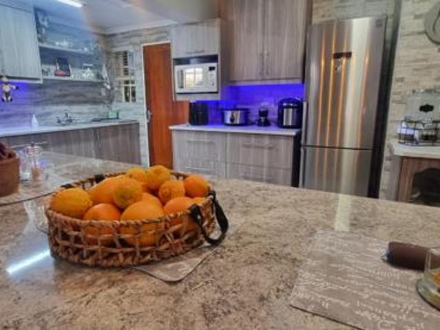 3 Bedroom House in Panorama