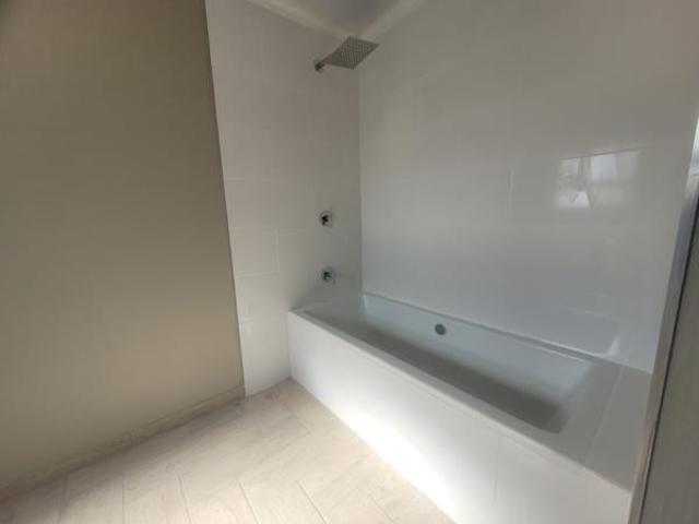 3 Bedroom House in Paradise Beach