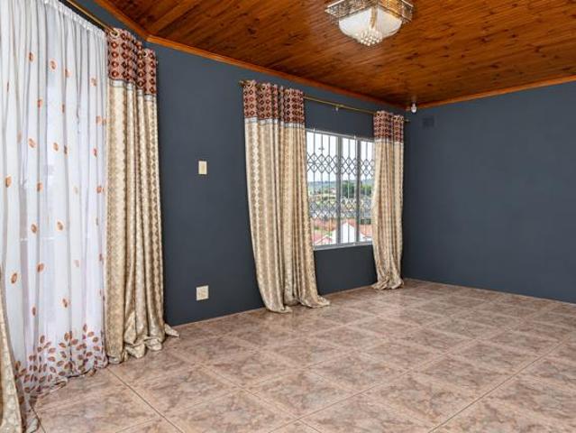 3 Bedroom House in Parkgate