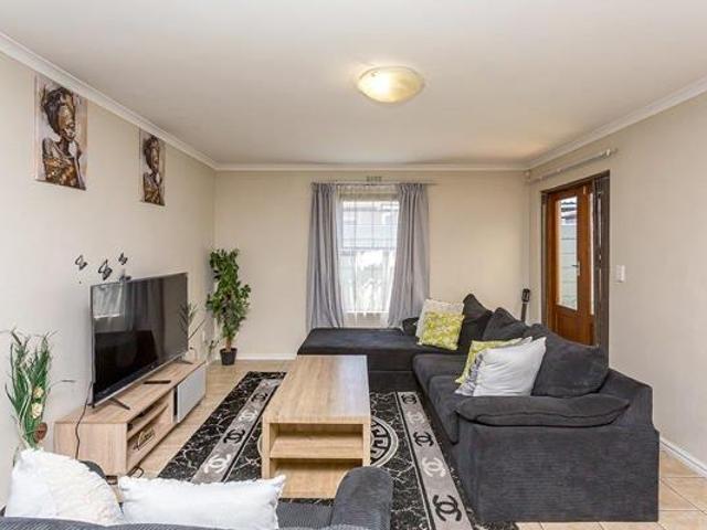 3 Bedroom House in Parklands