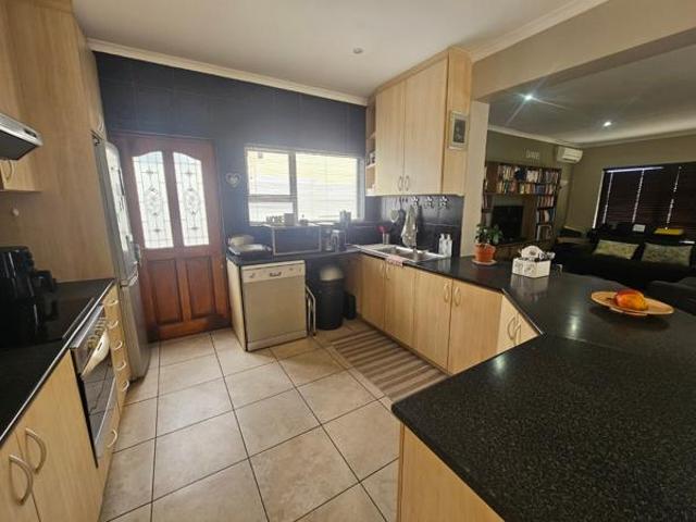 3 Bedroom House in Parklands