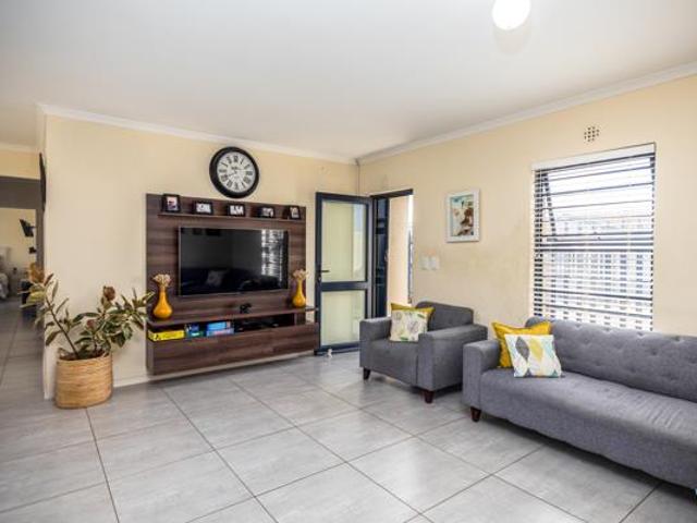 3 Bedroom House in Parklands