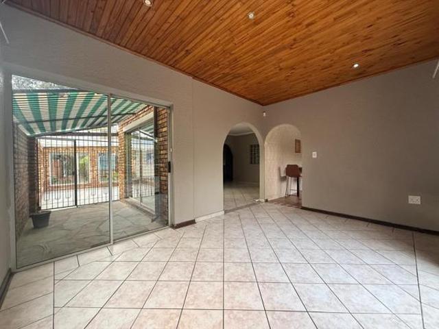 3 Bedroom House in Parkrand