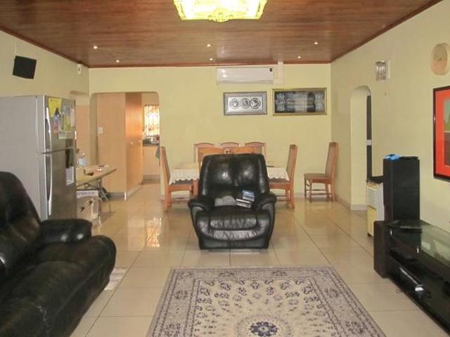 3 Bedroom House in Parow Valley