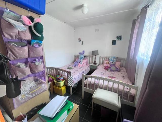 3 Bedroom House in Pelikan Park