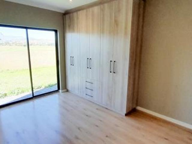 3 Bedroom House in Pelikan Park