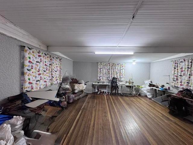 3 Bedroom House in Penford