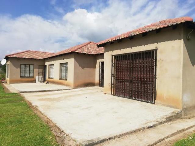 3 Bedroom House in Phuthaditjhaba