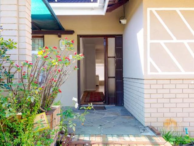3 Bedroom House in Plumstead