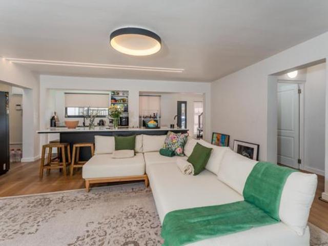 3 Bedroom House in Plumstead