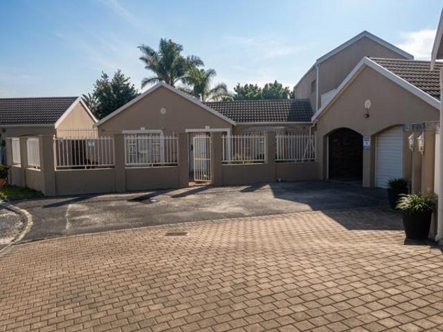 3 Bedroom House in Plattekloof Glen