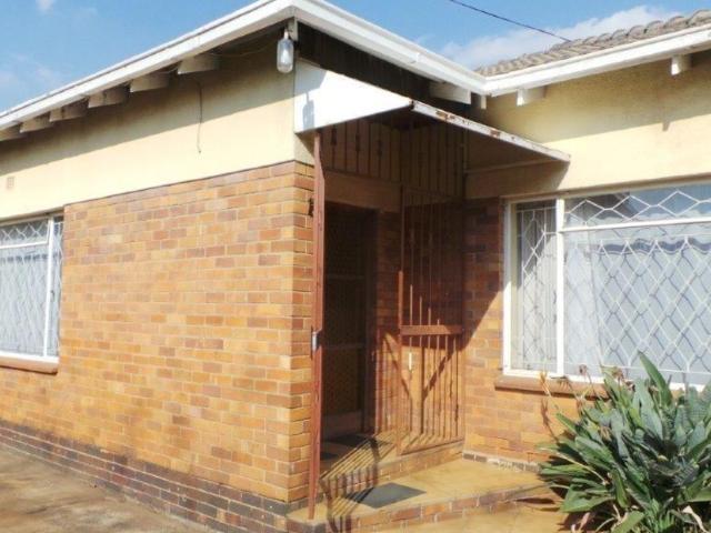 3 Bedroom House in Primrose Hill