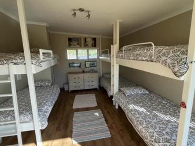 3 Bedroom House in Pringle Bay