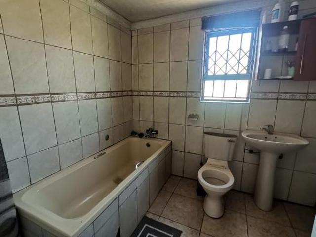 3 Bedroom House in Protea Glen