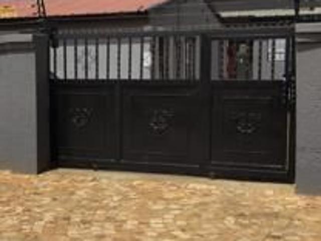 3 Bedroom House in Protea Glen