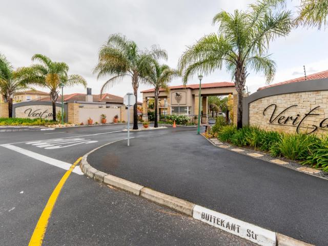 3 Bedroom House in Protea Heights