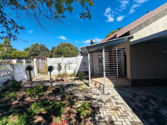 3 Bedroom House in Protea Park