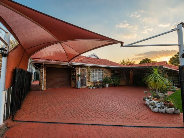 3 Bedroom House in Protea Park