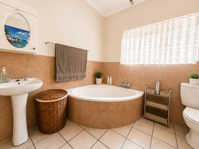 3 Bedroom House in Protea Park