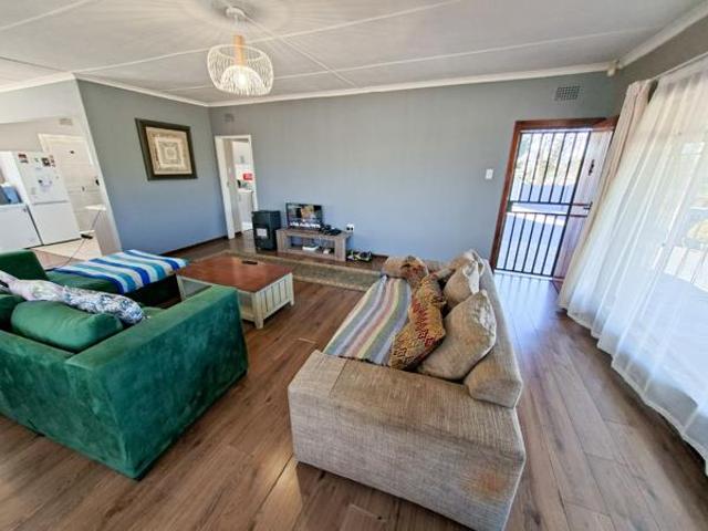 3 Bedroom House in Quellerie Park