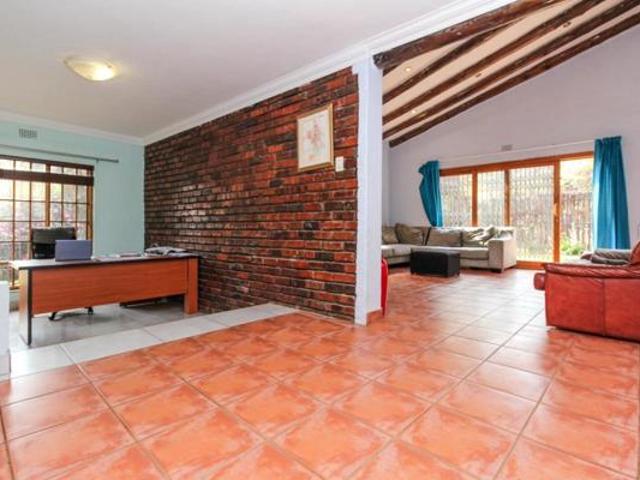 3 Bedroom House in Quellerina