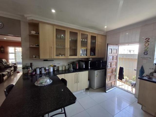 3 Bedroom House in Rothdene