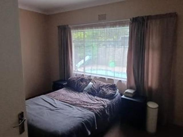 3 Bedroom House in Rothdene