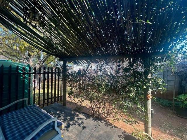 3 Bedroom House in Rothdene