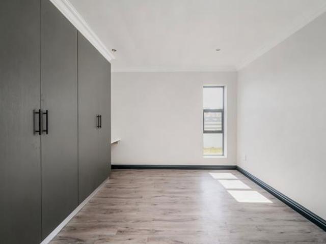 3 Bedroom House in Rowallan Park
