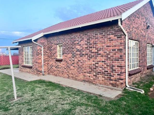 3 Bedroom House in Roodewal