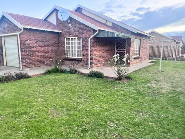 3 Bedroom House in Roodewal