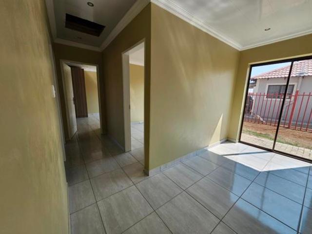 3 Bedroom House in Roodewal