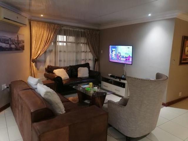 3 Bedroom House in Roodewal