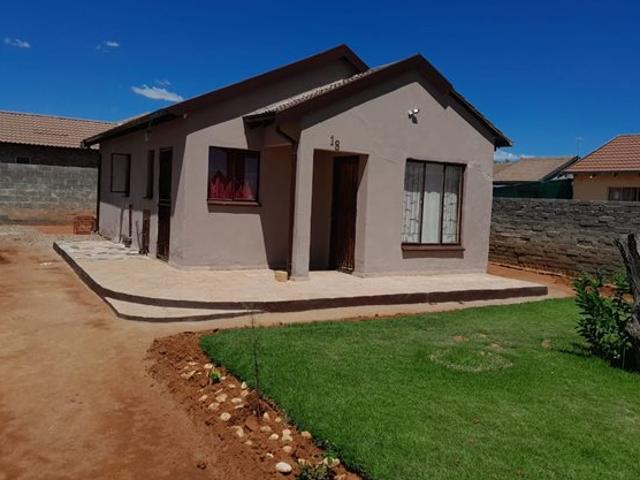 3 Bedroom House in Roodepan