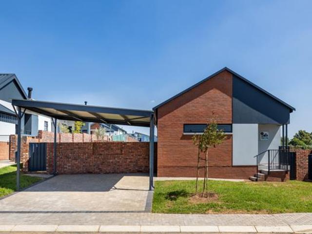 3 Bedroom House in Roodepoort Central