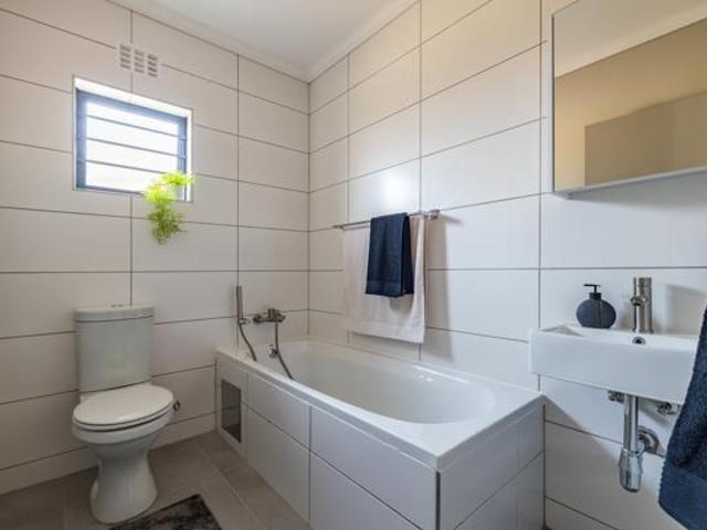 3 Bedroom House in Roodepoort Central