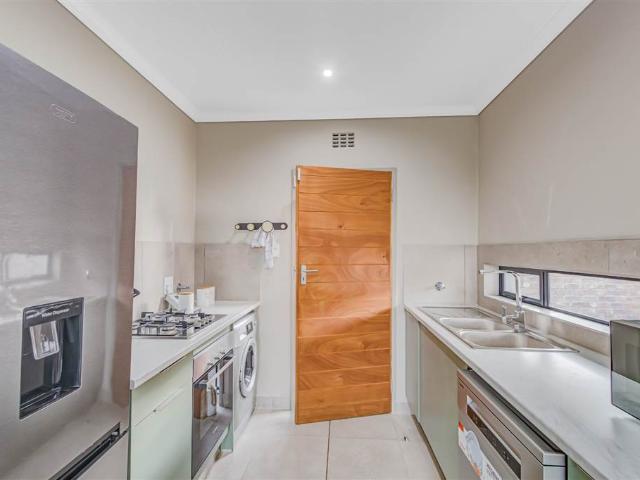 3 Bedroom House in Roodepoort Central