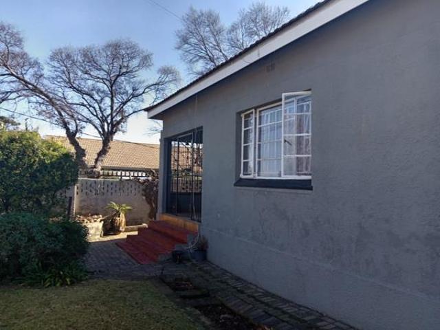 3 Bedroom House in Roodepoort North