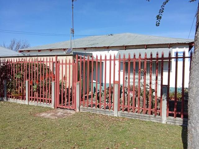 3 Bedroom House in Roodepoort North