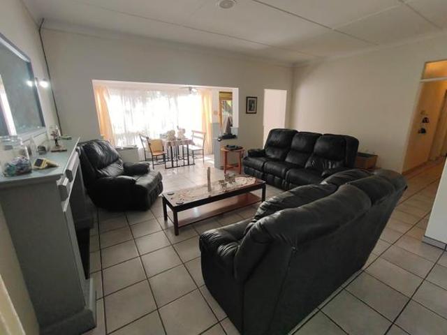 3 Bedroom House in Rooiberg